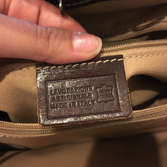 Italian leather dr bag - Picture 7 of 8